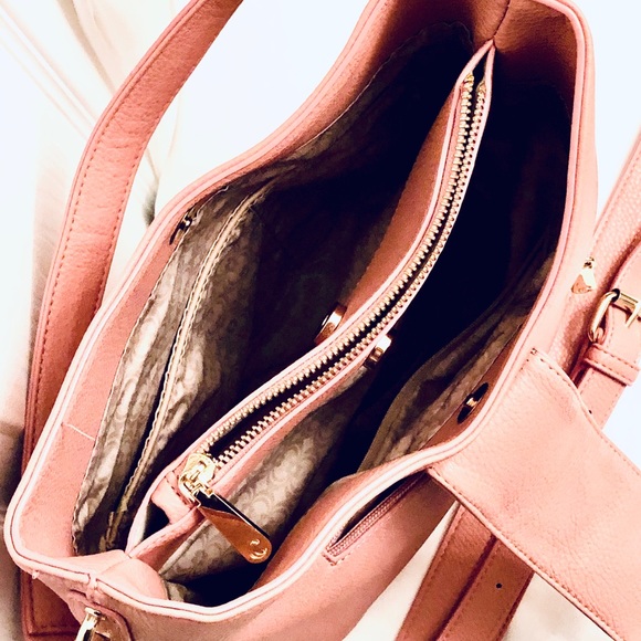 Salmon Pink shoulder/crossbody purse - Picture 4 of 8